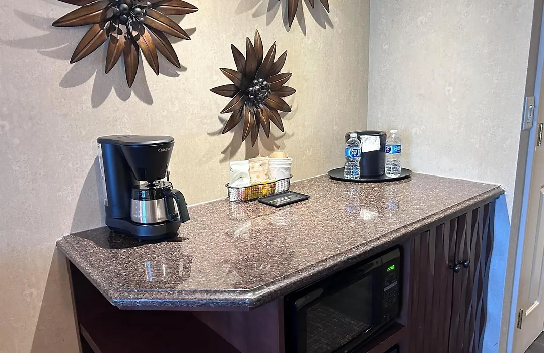 Eden Resort And Suites, BW Premier Collection-1